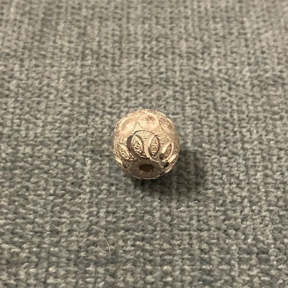 Bead